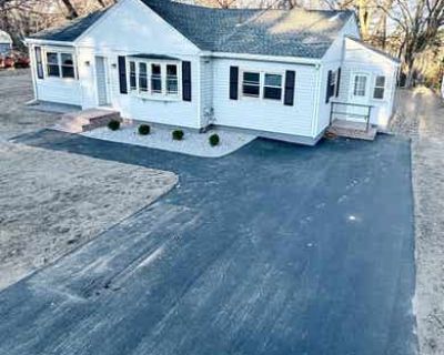 3 Bedroom 2BA 2086 ft Single Family Home For Sale in MANCHESTER, NH