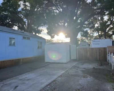 1 Bedroom 1BA 152 ft Mobile Home For Rent in San Jose, CA