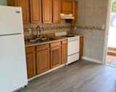 2 Bedroom 1BA Apartment For Rent in Osage Beach, MO 1153 Links Rd unit 22