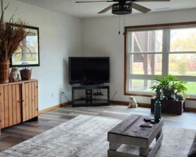 2 Bedroom 1BA 1239 ft Condominium For Sale in WATERLOO, IA