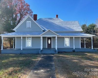 3 Bedroom 1BA 1687 ft Single Family Home For Sale in Ellenboro, NC