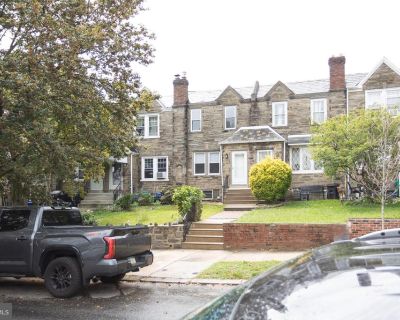 3 Bedroom 1BA 1837 ft Townhouse For Sale in Philadelphia, PA