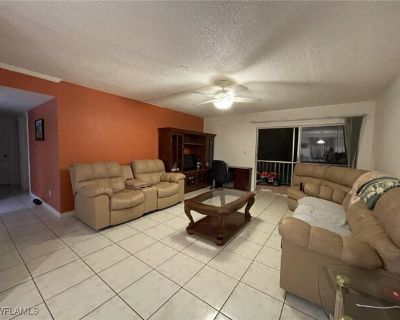 E Mall Dr Apt,fort Myers, Condo For Sale