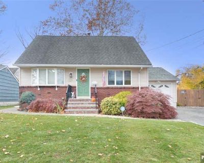 3 Bedroom 2BA Single Family Home For Sale in FAIR LAWN, NJ