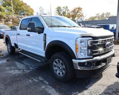 2023 Ford F-350 Super Duty 4X4 XLT 4DR Crew Cab 6.8 FT. SB SRW Pickup