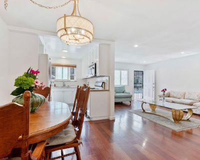 1 Bedroom 1BA 791 ft Condo For Sale in Inglewood, CA
