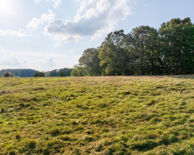 1 Bedroom Studio For Sale in Mc Ewen, TN