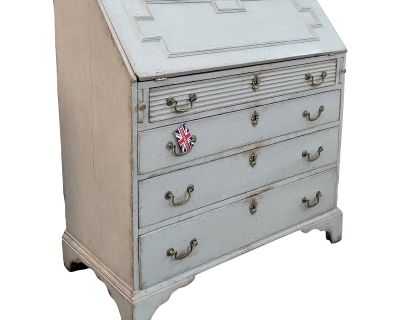 Late 19th Century Light Grey Painted Oak Georgian Bureau on Bracket Feet