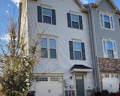 3 Bedroom 2BA 1960 ft Townhouse For Sale in Brooklyn Park, MD
