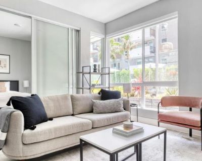 1 Bedroom Furnished Pet-Friendly Apartment For Rent in Long Beach, Long Beach