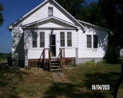 3 Bed 1 Bath Foreclosure Property in Waterloo, IL 62298 - Buchanan St