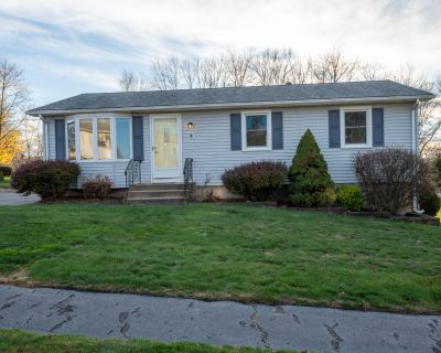 3 Bedroom 1BA 968 ft Single Family House For Sale in Meriden, CT