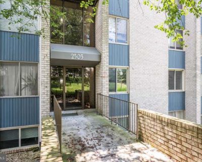 2 Bedroom 1BA 1068 ft Single Family Home For Sale in ROCKVILLE, MD