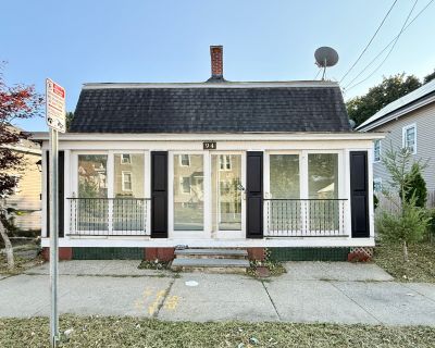 5 Bedroom 1BA 1506 ft House For Rent in New London, CT