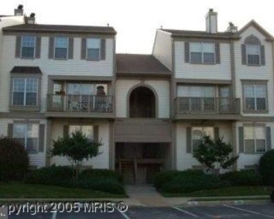 9260 Cardinal Forest Ln. Nice 2 bed room with walk in closets, 2 full bath room. Gas fireplace and deck to enjoy the wooded view. washer and dryer in unit. No smokers and pets case by case. Close to route 95/ Fort Belvoir/ Quantico/ and New BRAC Facility. 2 Bedroom. 2 Bathroom. 1069 ft