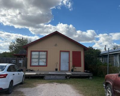 2 Bedroom 1BA 1412 ft Single Family House For Sale in Mercedes, TX