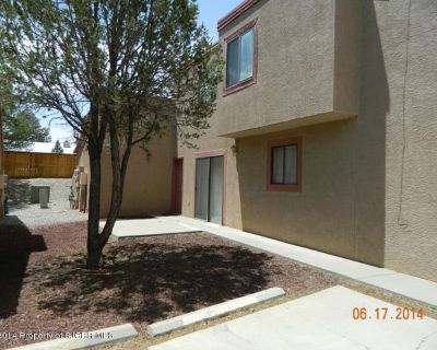 2 Bedroom 2.5BA 1272 ft Apartment For Rent in Farmington, NM