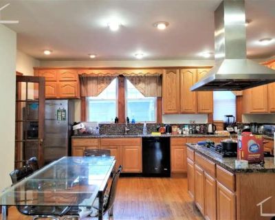 5 Bedroom 3BA 0 ft Pet-Friendly Apartment For Rent in Brookline, MA
