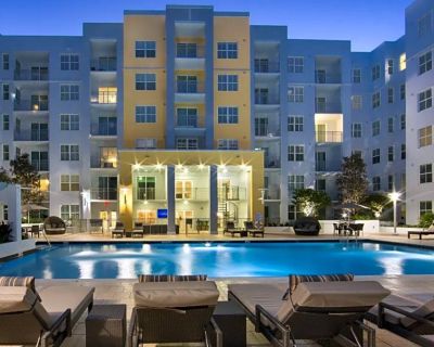 2 bdr / 2 bth 1,037 sq ft Unit in Miracle Mile, Coral Gables

Move-in Special
Limited Time Only!! Receive 1 month free when you move in by 10/15, $1500 off if move in from 10/16 through 10/31 or $1000 off if move in from 11/1 through 11/30! *Select 1 beds & all 2 beds only. 12 month leases only.

1.4 miles from Granada Golf Course
10ft High Ceilings
BILT Resident Rewards Program
Close to Parks ...