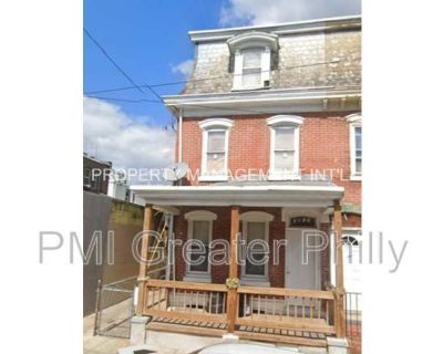 4 Bedroom 2BA 0 ft House For Rent in Philadelphia, PA