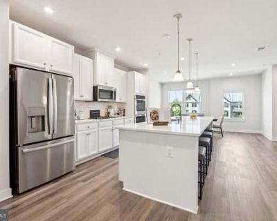 3 Bedroom 3BA 2481 ft Pet-Friendly Condominium For Sale in HERNDON, VA