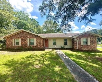 3 Bedroom 2BA 1420 ft Single Family Home For Sale in DOTHAN, AL