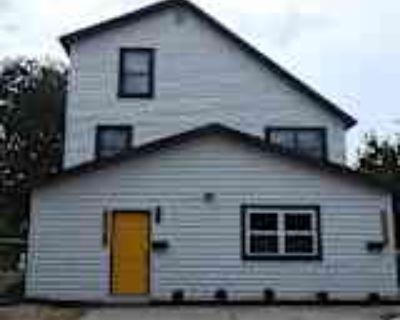 3 Bedroom 1BA 1000 ft² House For Rent in Kansas City, MO 5932 Elmwood Ave