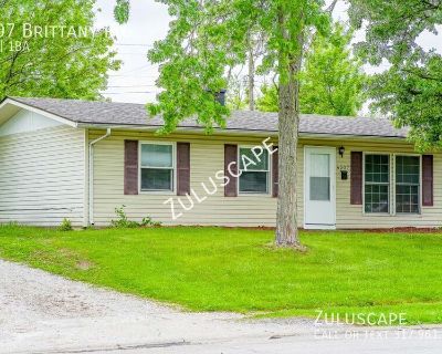 3 Bedroom 1BA 1189 ft Pet-Friendly Single-family home For Rent in Indianapolis, IN