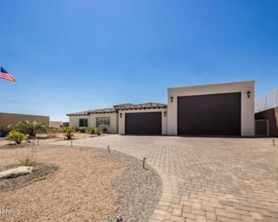 4 Bedroom 5BA 2686 ft Single Family Home For Sale in LAKE HAVASU CITY, AZ