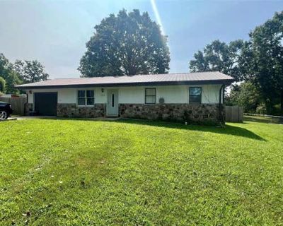 3 Bedroom 1BA 1040 ft Single Family Home For Sale in WAYNESVILLE, MO