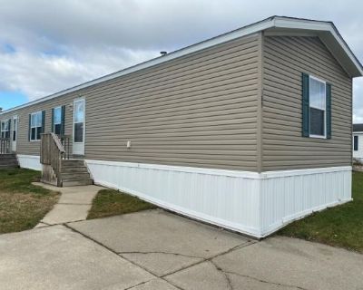 3 Bedroom 2BA 1216 ft Mobile Home For Rent in Ann Arbor, MI
