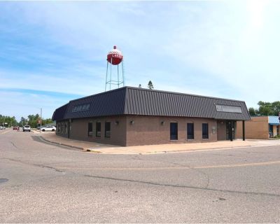 6574 ft Commercial Property For Sale in Pequot Lakes, MN