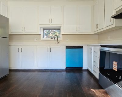 3 Bedroom 1BA 869 ft Apartment For Rent in Webster, MA