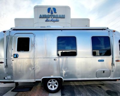 2025 Airstream Bambi 22FB, Easy to tow and loaded with all the comforts of home! AL25025 2025 Airstream Bambi 22FB Heard the Bambi name before? For years, it s been a nickname for our smallest single-axle travel trailers. Bambi is its own official model with space-maximizing options ready to deliver a huge upgrade up for tent campers. Bambi takes care of all the little things you need, so you c...