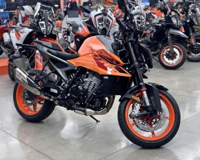 2024 KTM Duke 990
