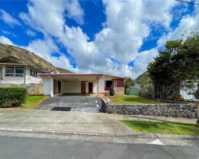 4 Bedroom 1BA 1554 ft Single Family Home For Sale in Honolulu, HI