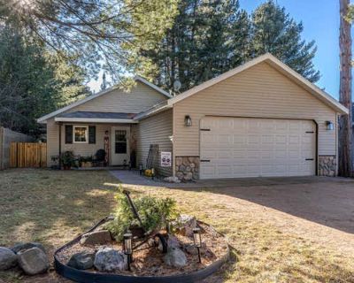 2 Bedroom 2BA 1240 ft Single Family Home For Sale in WOODRUFF, WI