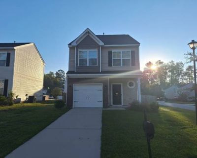 3 Bedroom 2.5BA 1581 ft Pet-Friendly Apartment For Rent in Richland County, SC