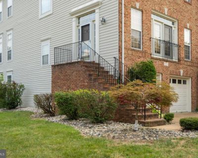 4 Bedroom 3BA 2928 ft Apartment For Rent in Broadlands, VA