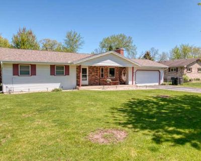 4 Bedroom 3BA 1990 ft Single Family Home For Sale in RACINE, WI