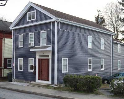 3 Bedroom 2BA 1038 ft House For Rent in New London, CT