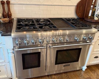 Thermador duel fuel 48" professional range with griddle
