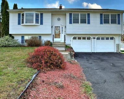 3 Bedroom 2BA 1864 ft Single Family Home For Sale in NAUGATUCK, CT