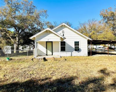2 Bedroom 1BA 847 ft Single Family House For Sale in Cross Plains, TX