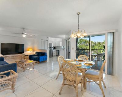 1 Bedroom 2BA 900 ft Condominium For Sale in JUPITER, FL