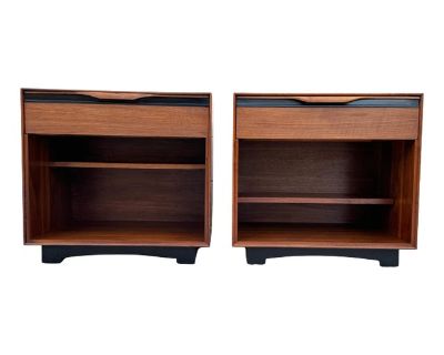 Mid-Century Modern Glenn Of California Night Stands Designed By John Kapel - Set of 2
