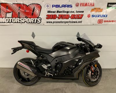 Condition: New, Make: Kawasaki, Model: Ninja ZX-10R, Year: 2023, Color: Metallic Matte Graphenesteel Gray / Metallic Diablo Black, Dealer: Pro Motorsports, Phone: 319-758-6117. FACE YOURSELF The Ninja ZX -10R supersport bike is built for those who rise to the challenge. Hailing from the proving grounds of the FIM WorldSBK Championship, the Ninja ZX-10R is the direct result of decades of world-c...