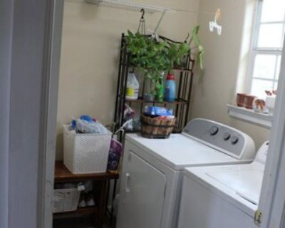 County Road Unit,lytle, Home For Rent