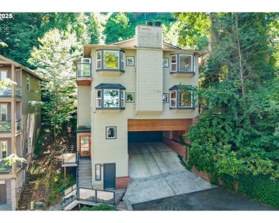3 Bedroom 3BA 2201 ft Single Family House For Sale in Portland, OR