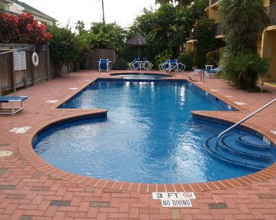 1 Bedroom 1BA Condo Vacation Rental in Ventura Condominiums #101, South Padre Island, TX